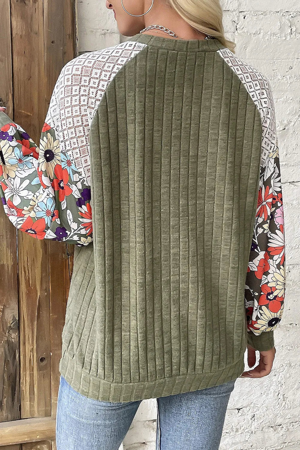 Printed Round Neck Long Sleeve Top.