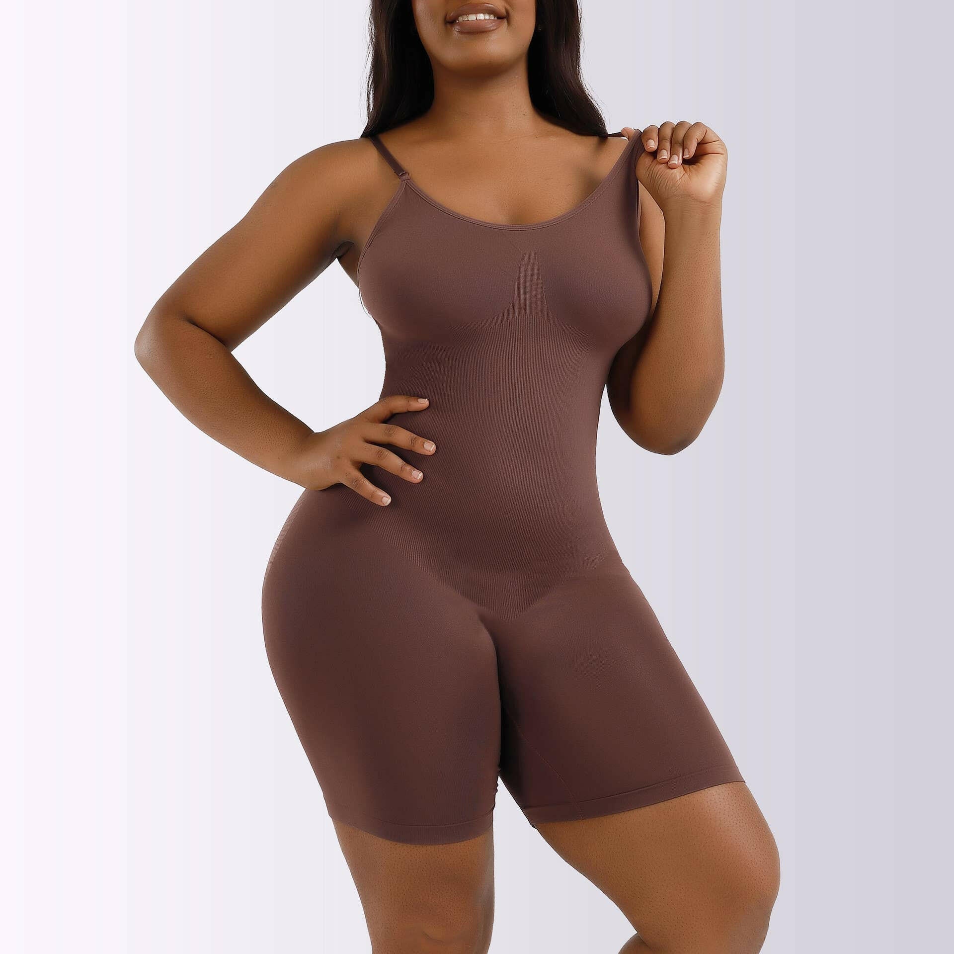 Sleek Confidence Shapewear Playsuit Seamless Bodysuit: Effortless Elegance and All-Day Comfort - Perfect for a Flawless Silhouette.