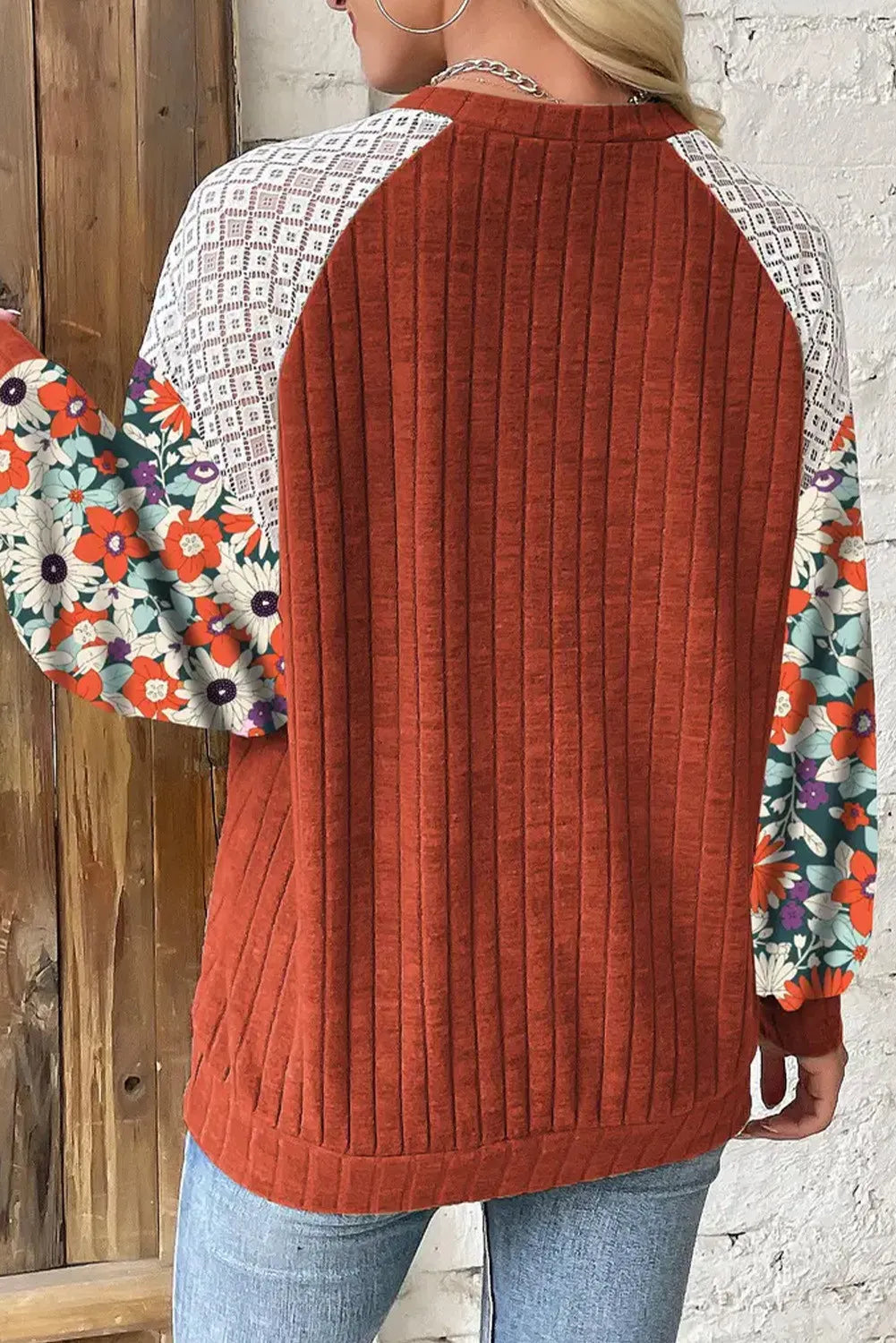 Printed Round Neck Long Sleeve Top.