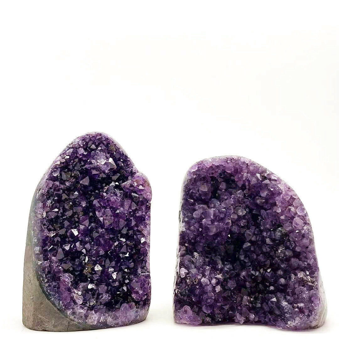 Natural Amethyst Crystal Clusters Geode.