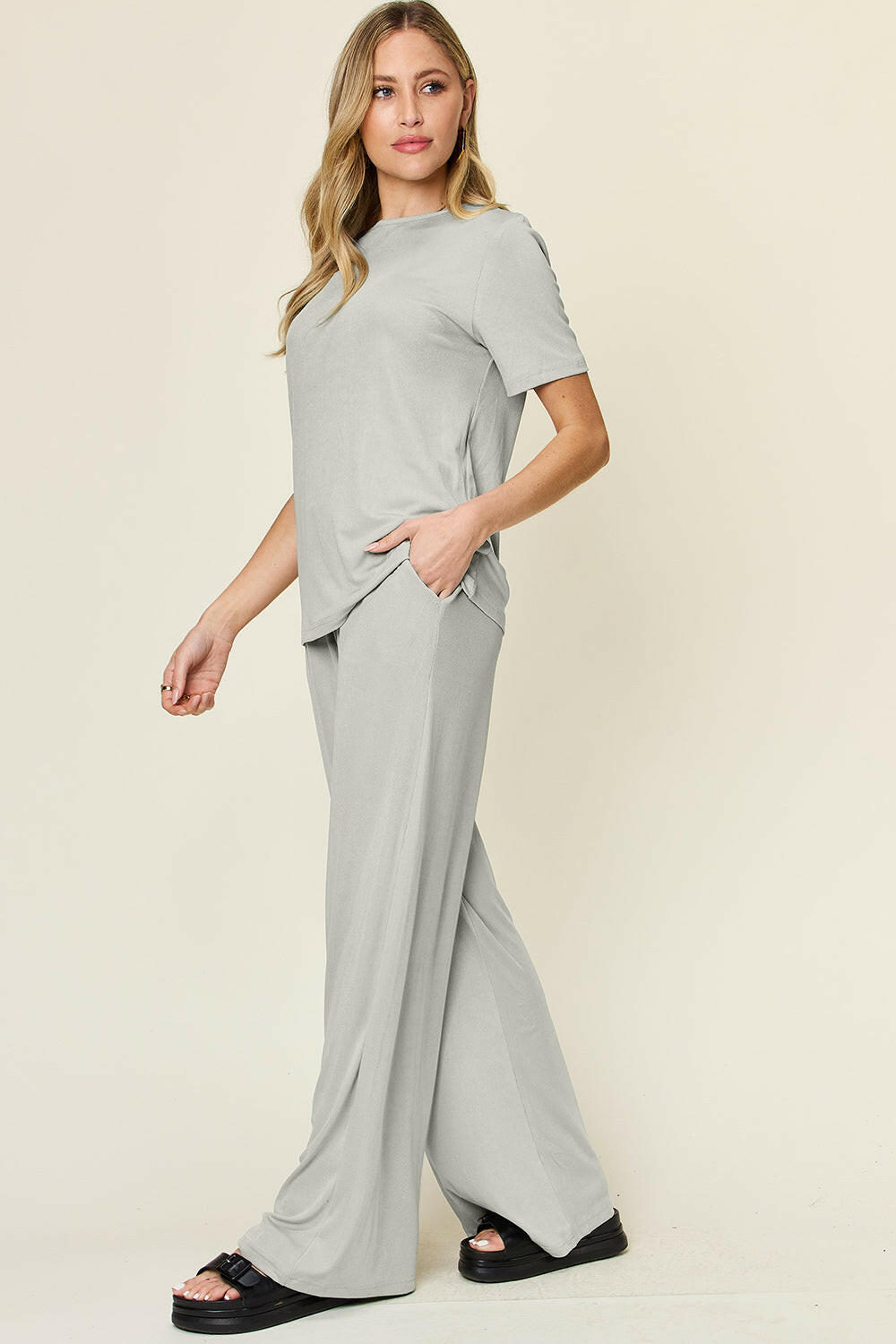 Round Neck Short Sleeve T-Shirt and Wide Leg Pants Set.