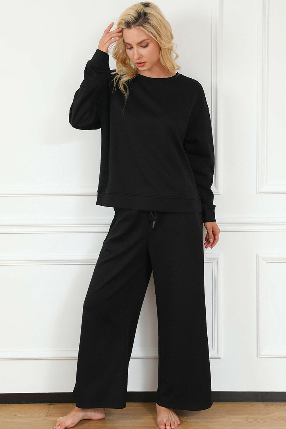 Textured Long Sleeve Top and Drawstring Pants Set.