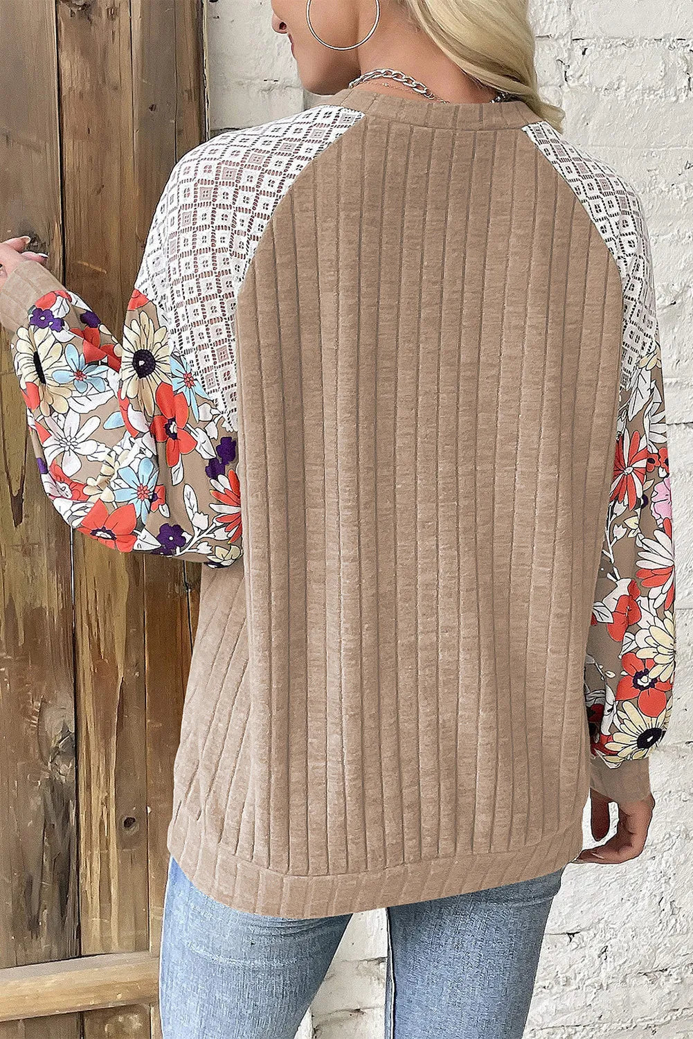 Printed Round Neck Long Sleeve Top.