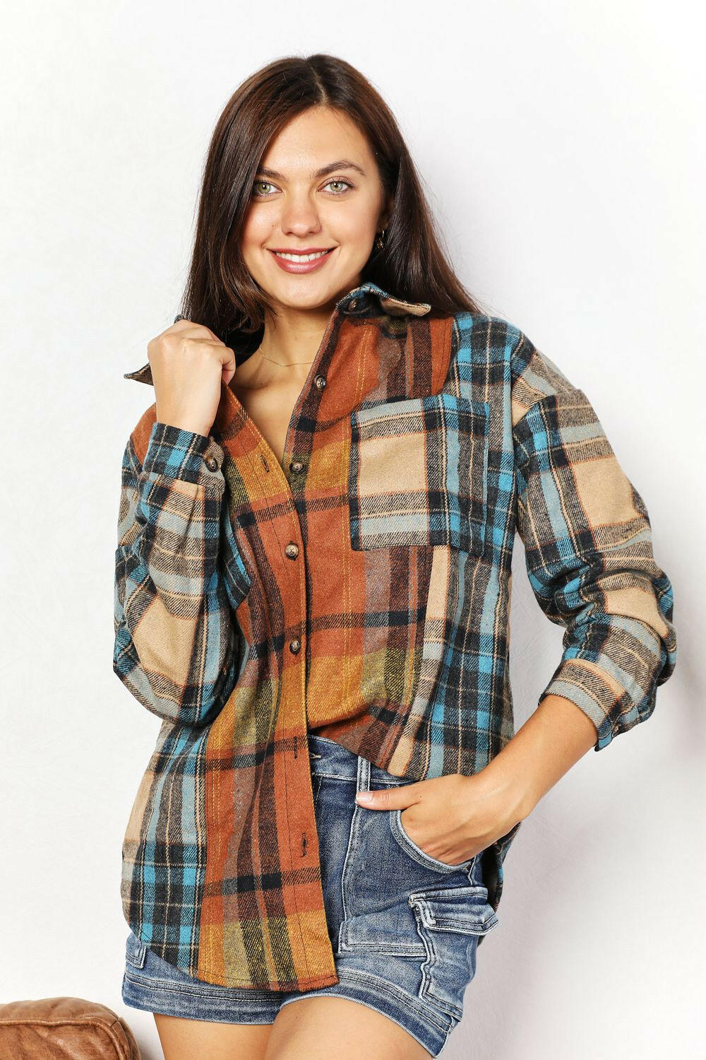 Plaid Curved Hem Shirt Jacket.